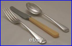 OLD ENGLISH Design WALKER & HALL Silver Service 122 Piece Canteen of Cutlery