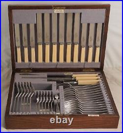 OLD ENGLISH Design WALKER & HALL Silver Service 42 Piece Canteen of Cutlery