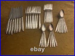 ONEIDA Ltd Wm A Rogers BRITTANY ROSE Flatware 40 Piece Set Silver Plate ONEIDA Ltd Wm A Rogers BRITTANY ROSE Flatware 40 Piece Set Silver Plate