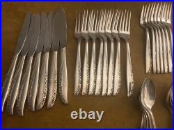 ONEIDA Ltd Wm A Rogers BRITTANY ROSE Flatware 40 Piece Set Silver Plate ONEIDA Ltd Wm A Rogers BRITTANY ROSE Flatware 40 Piece Set Silver Plate