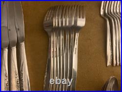 ONEIDA Ltd Wm A Rogers BRITTANY ROSE Flatware 40 Piece Set Silver Plate ONEIDA Ltd Wm A Rogers BRITTANY ROSE Flatware 40 Piece Set Silver Plate