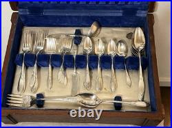 Oneida Antique Silver Community Plate 72 Piece Flatware Set