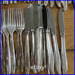 Oneida Community Carousel Silver Plated Cutlery Set 64 Pieces Vintage