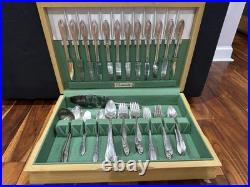 Oneida Community Debonair Serving Set 92 Pieces Silver Plate With Case