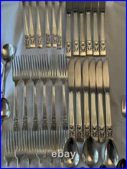 Oneida Community Plate Hampton Court 66 piece Cutlery Set 6 Complete Place Set
