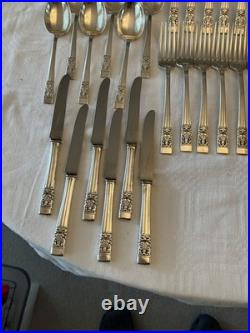 Oneida Community Plate Hampton Court 66 piece Cutlery Set 6 Complete Place Set