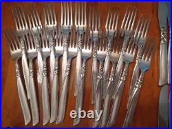 Oneida Community Silver plate South Seas pattern 99 piece set plus bonus items