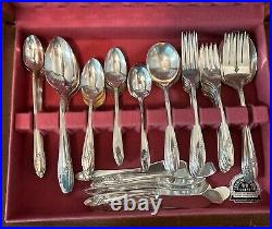 Oneida Community Tudor Plate Queen Bess11 Pattern Silverware 85 Piece Chest Box