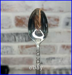 Oneida Floral Queen 1881 Rogers Silver Plate Large 75 Piece Flatware Set