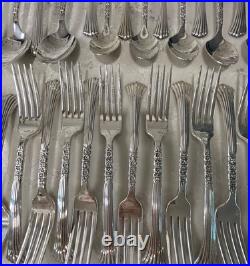 Oneida Floral Queen 1881 Rogers Silver Plate Large 75 Piece Flatware Set