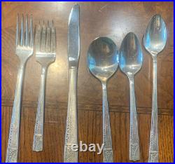 Oneida Nobility Plate Flatware 1951 Caprice 78 pieces Case and Members Book