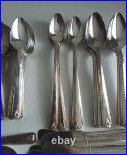 Oneida Prestige Silver Plate 1945 Bordeaux 81 Piece Silver Plate Serving Set