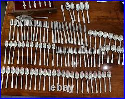 Oneida Prestige Silver Plate Flatware Set 1938 Grenoble 98 Pieces w Silver Chest