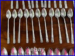 Oneida Prestige Silver Plate Flatware Set 1938 Grenoble 98 Pieces w Silver Chest