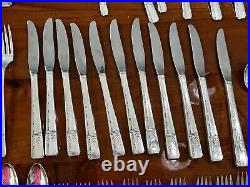 Oneida Prestige Silver Plate Flatware Set 1938 Grenoble 98 Pieces w Silver Chest