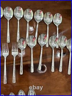 Oneida Prestige Silver Plate Flatware Set 1938 Grenoble 98 Pieces w Silver Chest