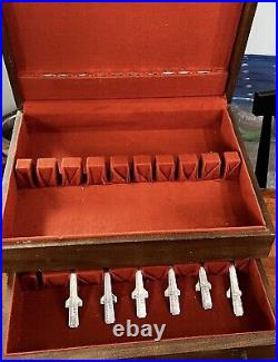 Oneida Prestige Silver Plate Flatware Set 1938 Grenoble 98 Pieces w Silver Chest