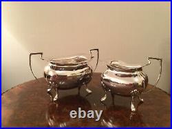 Quality Walker & Hall 3 Piece Silver Plate EPNS Tea Set