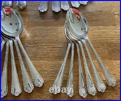 Roberts & Belk Silver Plate Louis XVI Design Cutlery 60 Pieces 6-Place Setting