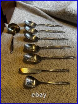 Rogers Bros 80 piece silver plate Magic Rose 12-place flatware set with chest