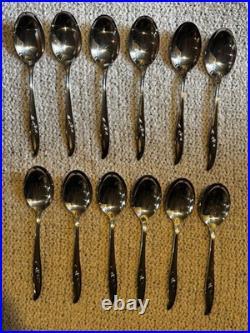 Rogers Bros 80 piece silver plate Magic Rose 12-place flatware set with chest