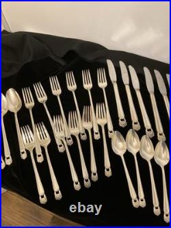 Rogers Bros. Eternally Yours flatware set 59 Pieces 1847 Silver Plate