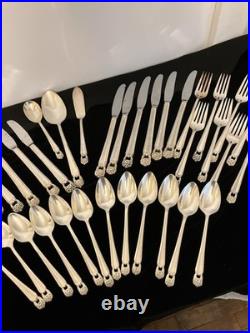 Rogers Bros. Eternally Yours flatware set 59 Pieces 1847 Silver Plate