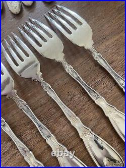 Rogers La Vigne Silver Plate Cutlery Set Of 6 Place Settings 24 Piece GRAPE VINE