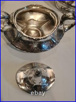STUNNING Reed & Barton silver plated Etched coffee/tea set 5 Piece Set Floral