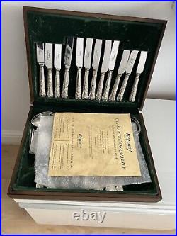 Sheffield Cavendish Collection 44 Piece Silver Plate Cutlery Set