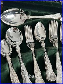 Sheffield Cavendish Collection 44 Piece Silver Plate Cutlery Set