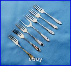 Silver Plate 7 Piece Serving Set in Original Box, 6 Forks 1 Server 5 In No Mono