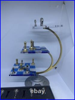 Star Trek 3 Dimensional Chess Set By Franklin Mint 1994 Gold/Silver Plate Pieces