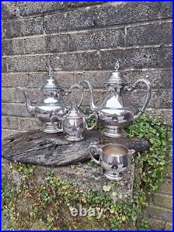 Stunning Tea Coffe Service. Onieda USA silverplated 4 Piece Set. Victorian Style