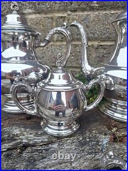 Stunning Tea Coffe Service. Onieda USA silverplated 4 Piece Set. Victorian Style