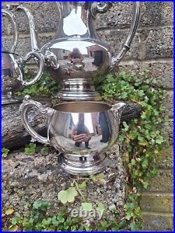 Stunning Tea Coffe Service. Onieda USA silverplated 4 Piece Set. Victorian Style