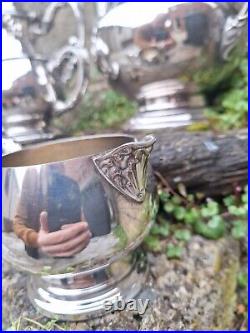 Stunning Tea Coffe Service. Onieda USA silverplated 4 Piece Set. Victorian Style