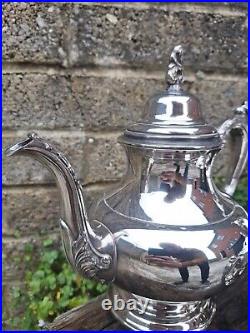 Stunning Tea Coffe Service. Onieda USA silverplated 4 Piece Set. Victorian Style