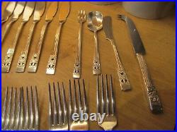 Super Selection BN Hampton Court 102 Piece Cutlery Set