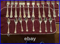 Superb 100 Piece kings Pattern Silver Plated Cutlery Set Wrapped In 7 Felt Rolls