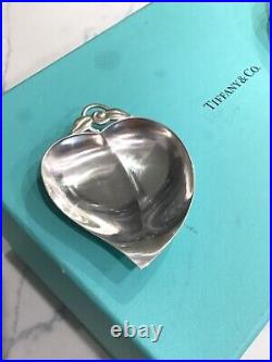 Tiffany & Co 1930s era 925 Sterling Silver Shiny Silverware Leaf Plate 2 pieces