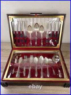 Tudor Plate Oneida Community Silver Plate Flatware Set 62 Piece Set Collectors