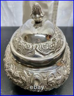 Victoria Sheffield Collection Silver Plate Three Pieces Serving Set Vintage Victoria Sheffield Collection Silver Plate Three Pieces Serving Set Vintage