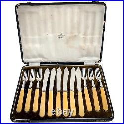 Victorian Mappin & Webb 12 piece silver plated cased fish cutlery set for 6