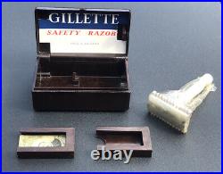 Vintage 1930s Gillette No 77 Silver Plated Two Piece Razor Bakelite Case Set