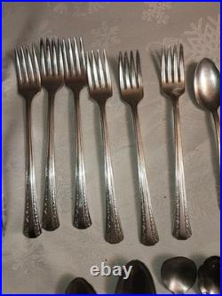 Vintage 25 Piece Silver Plate Sevice wear. Mixed lot