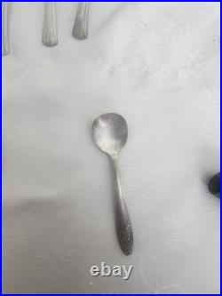 Vintage 25 Piece Silver Plate Sevice wear. Mixed lot