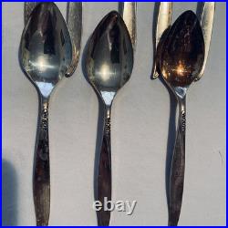 Vintage 39 Piece Oneida Community Silver plate Flatware Winsome Pattern 1959