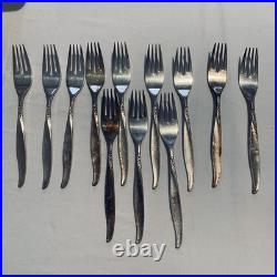 Vintage 39 Piece Oneida Community Silver plate Flatware Winsome Pattern 1959
