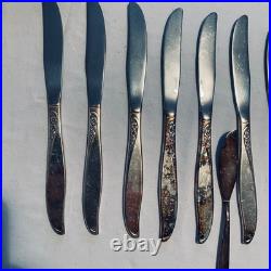 Vintage 39 Piece Oneida Community Silver plate Flatware Winsome Pattern 1959